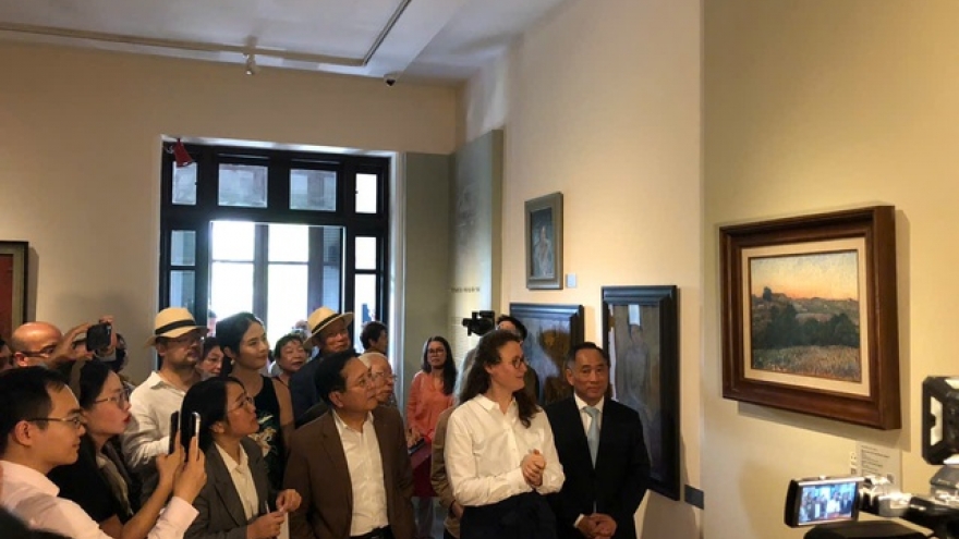 Painting by King Ham Nghi introduced to public